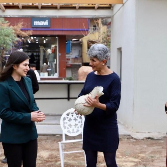 47130 Great Interest in the “Hero’s Infinite Exile” Exhibition in Silopi: An Artistic Journey Touching the Memory of the Yazidi People